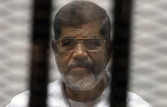 Un tribunal egipcio condena a muerte al expresidente islamista Morsi | Internacional | EL PAÍS